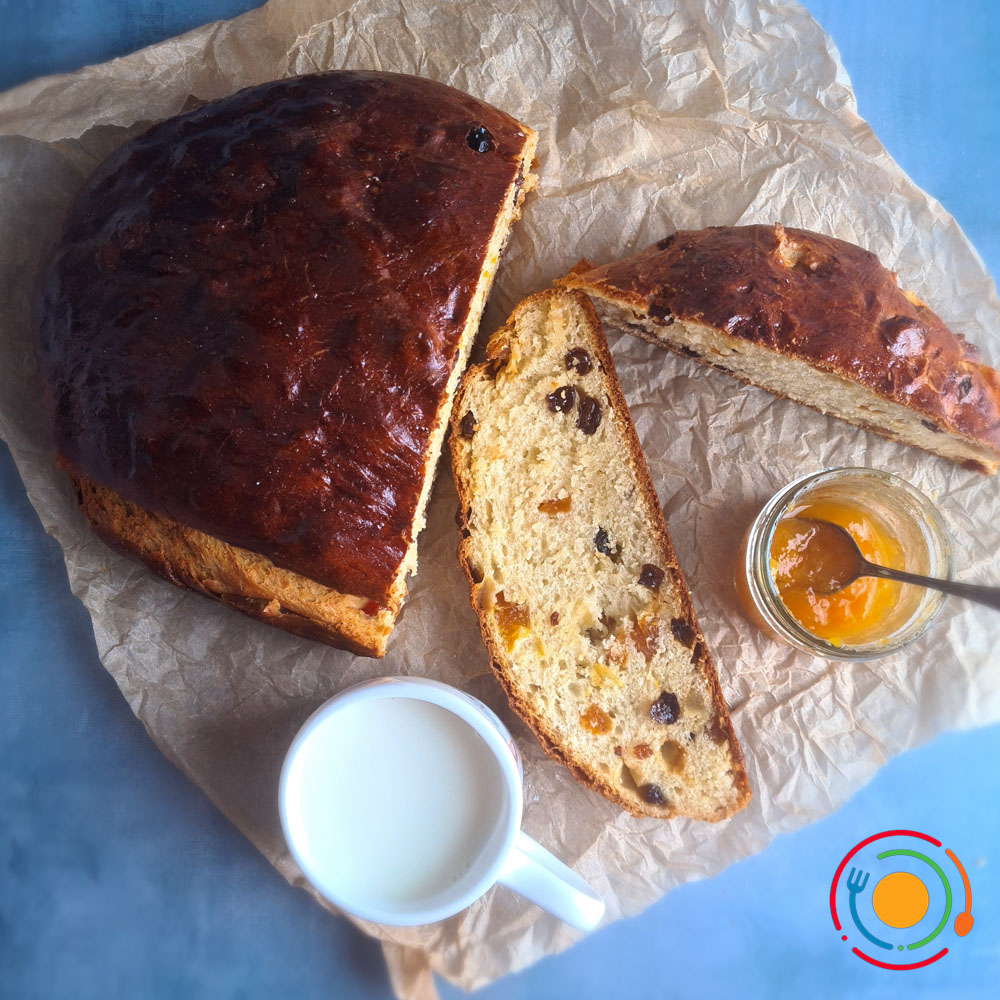 Mielinis kalėdinis pyragas